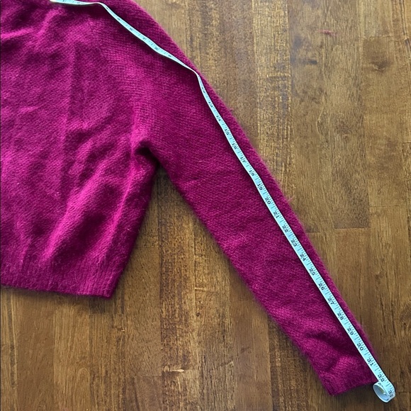 Sam Edelman women’s whimsy Boho ruby red wool blend cropped sweater size small​ - Picture 4 of 6